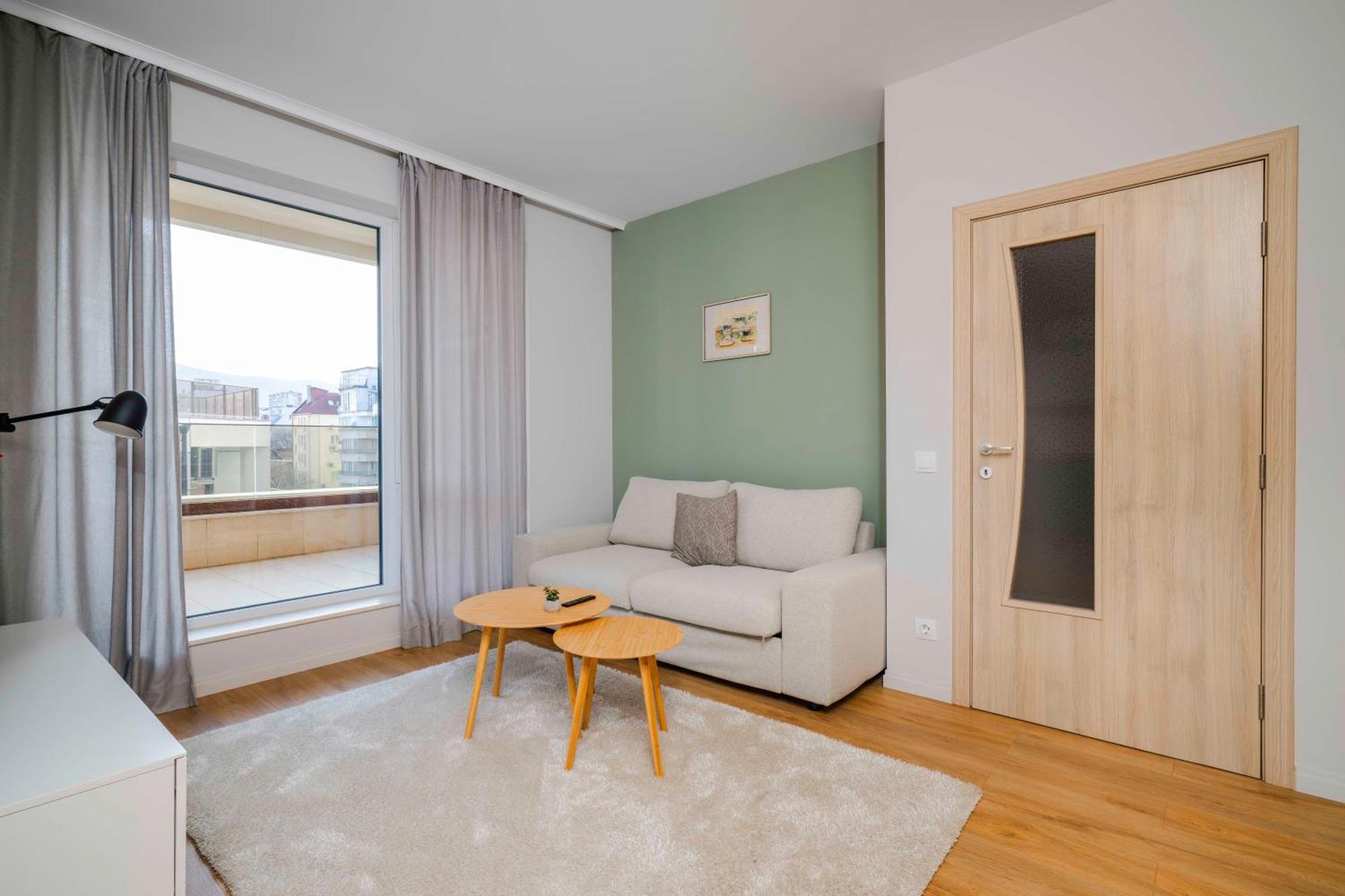 Modern And 1bd Flat With Balcony By Flat Mаnager Apartemen *